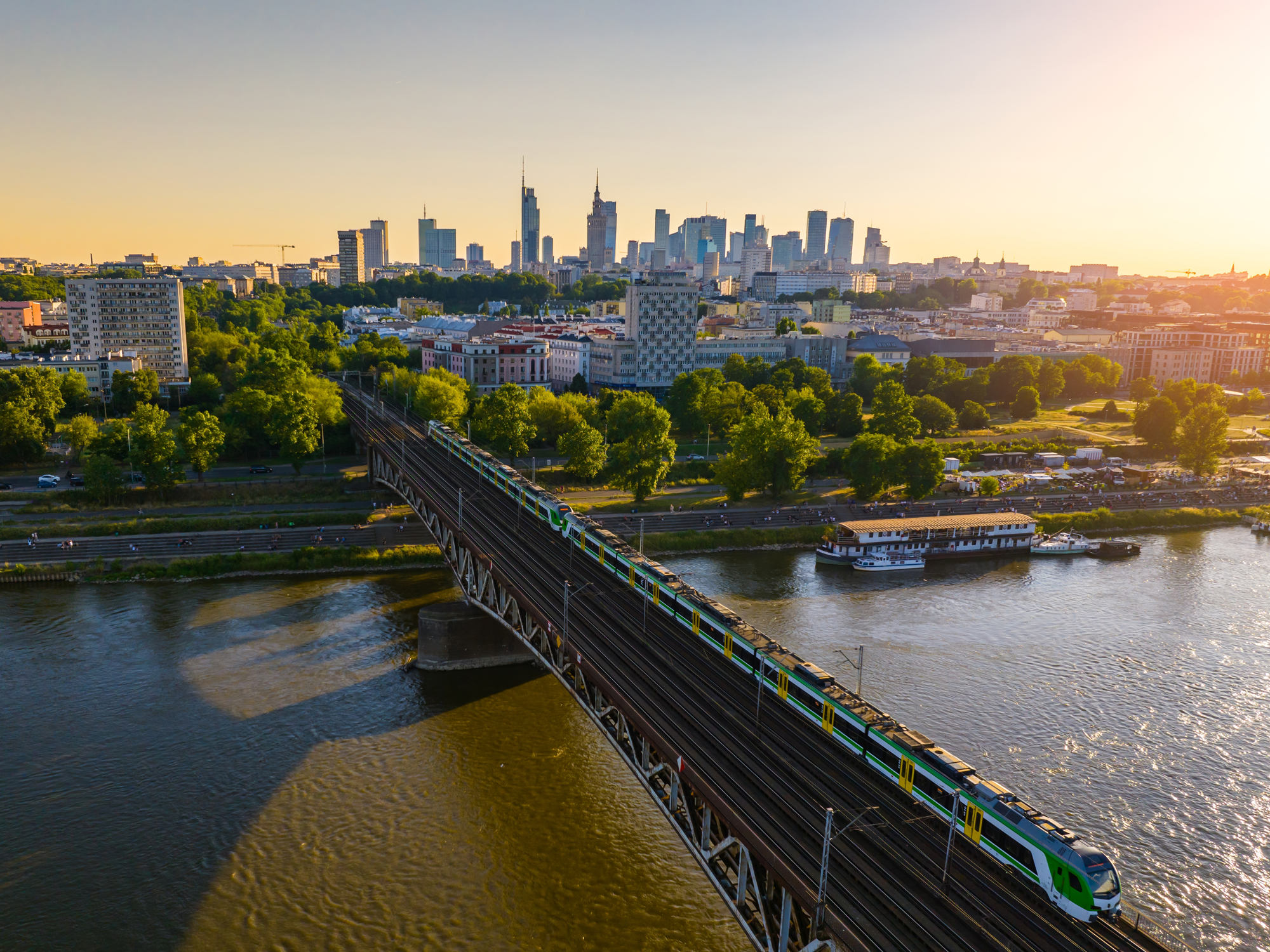 Sunset over Vistula river in Warsaw - Credit: Shutterstock - Strikernia - 2575379179